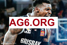 世体：新月近几小时对莱万表现出浓厚兴趣，但球员不打算离开巴萨